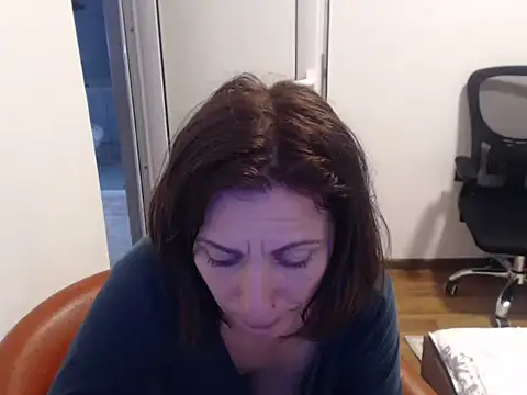 Emmatoo online show from 03/22/26, 06:44