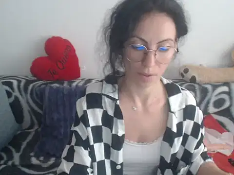 Emmatoo online show from 04/15/26, 03:08