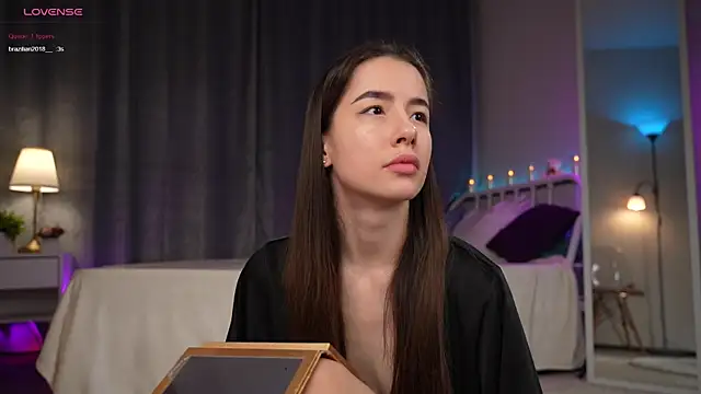 Amely Young online show from 11/13/25, 01:26