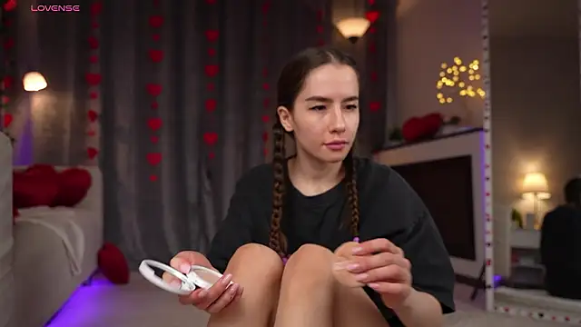 Amely Young online show from 02/14/26, 02:08