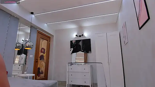 Snapshot of Jessy_Jo chatting on 03/08/25, 10:43 Jessy Jo online show from 03/08/25, 10:43