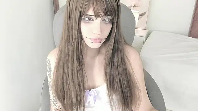 Snapshot of celestica_rose chatting on 01/06/26, 09:18 celestica rose online show from 01/06/26, 09:18