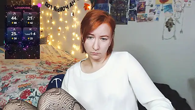 Snapshot of licentia__poetica chatting on 12/19/24, 01:18 licentia poetica online show from 12/19/24, 01:18