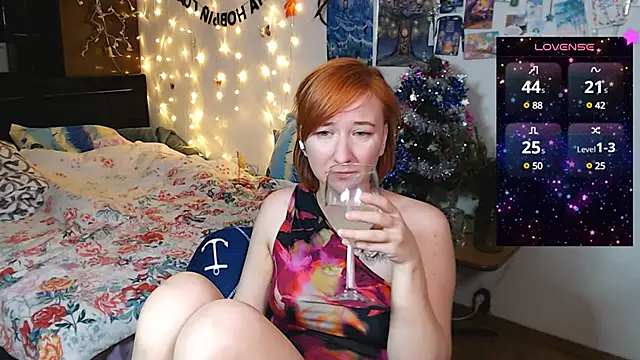 Snapshot of licentia__poetica chatting on 01/01/25, 05:11 licentia poetica online show from 01/01/25, 05:11