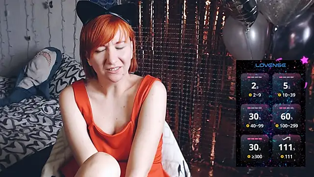 Snapshot of licentia__poetica chatting on 02/15/25, 08:11 licentia poetica online show from 02/15/25, 08:11