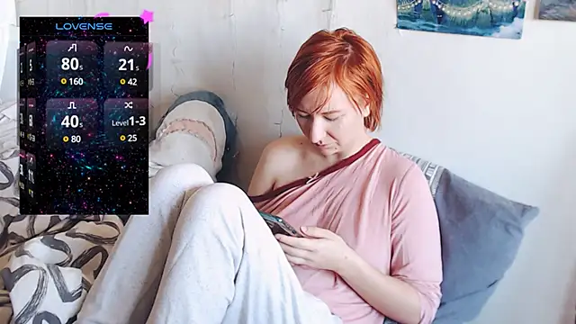 Snapshot of licentia__poetica chatting on 02/24/25, 10:15 licentia poetica online show from 02/24/25, 10:15