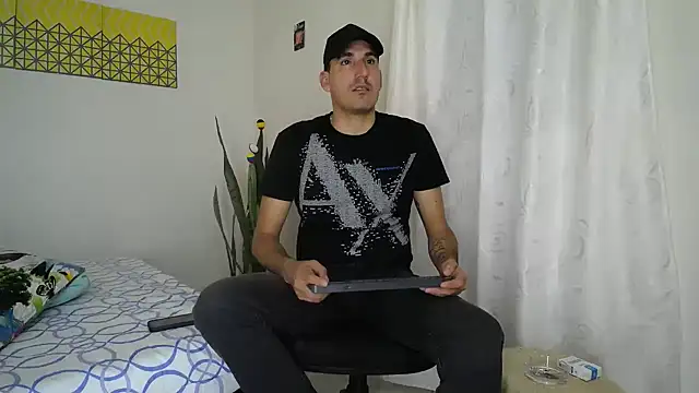 Snapshot of jayydenandjacob chatting on 03/01/25, 07:26 jayydenandjacob online show from 03/01/25, 07:26
