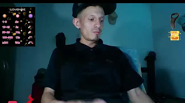 Snapshot of trebollhht chatting on 02/20/25, 02:18 trebollhht online show from 02/20/25, 02:18