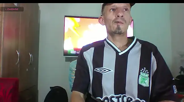 Snapshot of trebollhht chatting on 02/21/25, 05:56 trebollhht online show from 02/21/25, 05:56