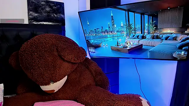 Snapshot of Maryonthemoon chatting on 11/11/25, 03:06 Maryonthemoon online show from 11/11/25, 03:06