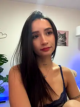Snapshot of Angeeel_ chatting on 10/21/25, 04:35 Angeeel online show from 10/21/25, 04:35