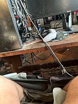 hairyhulk online show from 10/26/25, 10:04