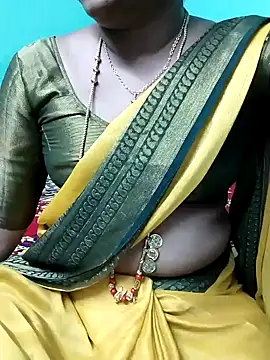 Snapshot of kasmika_kasmika chatting on 12/03/24, 05:12 kasmika kasmika online show from 12/03/24, 05:12