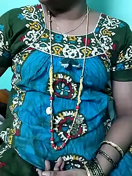 Snapshot of kasmika_kasmika chatting on 12/18/24, 06:14 kasmika kasmika online show from 12/18/24, 06:14