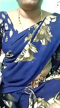 Snapshot of kasmika_kasmika chatting on 12/20/24, 08:28 kasmika kasmika online show from 12/20/24, 08:28