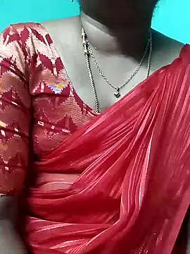 Snapshot of kasmika_kasmika chatting on 12/24/24, 04:19 kasmika kasmika online show from 12/24/24, 04:19