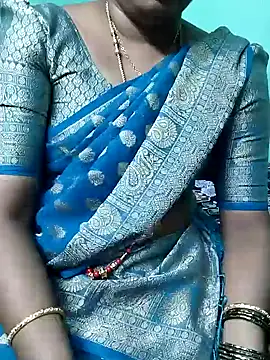 Snapshot of kasmika_kasmika chatting on 01/01/25, 05:00 kasmika kasmika online show from 01/01/25, 05:00