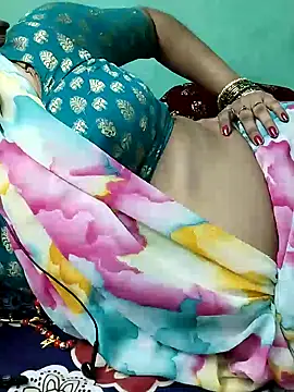 Snapshot of kasmika_kasmika chatting on 01/04/25, 07:44 kasmika kasmika online show from 01/04/25, 07:44