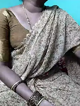 Snapshot of kasmika_kasmika chatting on 01/24/25, 05:53 kasmika kasmika online show from 01/24/25, 05:53