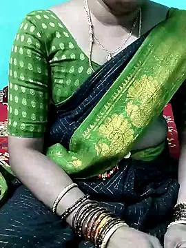 Snapshot of kasmika_kasmika chatting on 01/28/25, 05:35 kasmika kasmika online show from 01/28/25, 05:35