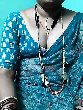 Snapshot of kasmika_kasmika chatting on 02/02/25, 06:42 kasmika kasmika online show from 02/02/25, 06:42