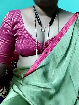 Snapshot of kasmika_kasmika chatting on 02/03/25, 08:13 kasmika kasmika online show from 02/03/25, 08:13