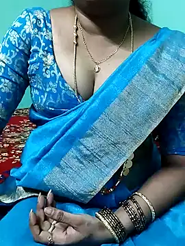 Snapshot of kasmika_kasmika chatting on 02/04/25, 04:08 kasmika kasmika online show from 02/04/25, 04:08