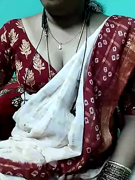 Snapshot of kasmika_kasmika chatting on 02/07/25, 08:10 kasmika kasmika online show from 02/07/25, 08:10