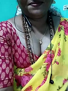 Snapshot of kasmika_kasmika chatting on 02/20/25, 05:51 kasmika kasmika online show from 02/20/25, 05:51