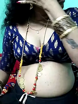 Snapshot of kasmika_kasmika chatting on 03/21/25, 08:08 kasmika kasmika online show from 03/21/25, 08:08