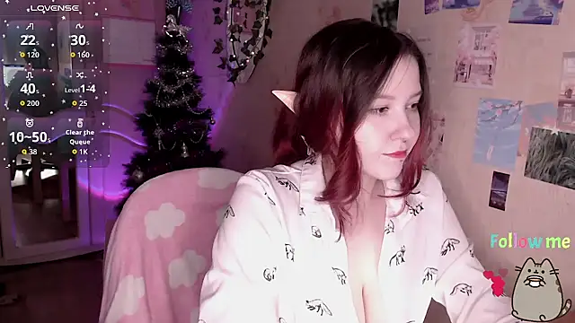 Snapshot of ___CLARY___ chatting on 12/16/25, 09:31 CLARY online show from 12/16/25, 09:31