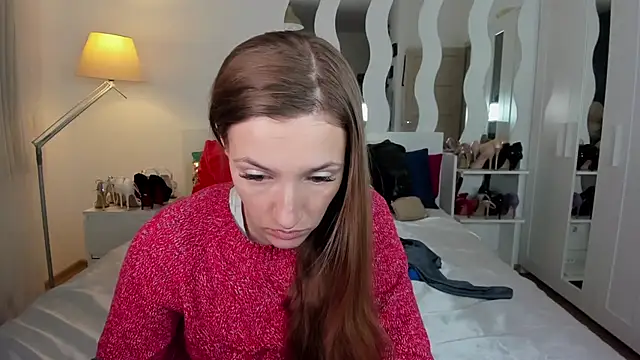 KateRedgar online show from 02/09/25, 03:56