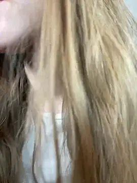 KateRedgar online show from 02/10/25, 03:10