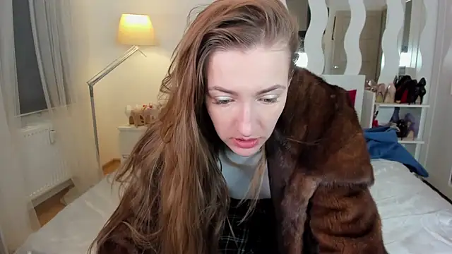 KateRedgar online show from 03/09/25, 05:06