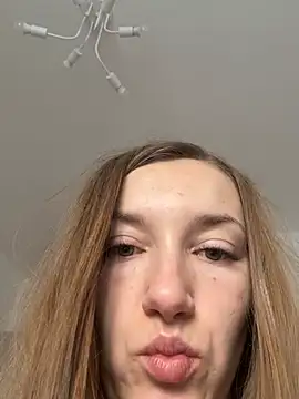 KateRedgar online show from 03/24/26, 02:22