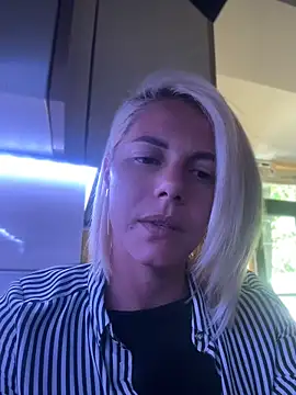 Snapshot of tanyagrey chatting on 06/18/26, 12:20 tanyagrey online show from 06/18/26, 12:20