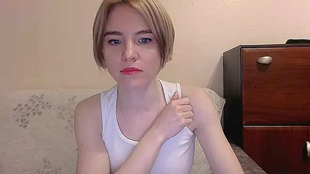 Snapshot of Eva_vagner chatting on 03/08/25, 01:17 Eva vagner online show from 03/08/25, 01:17