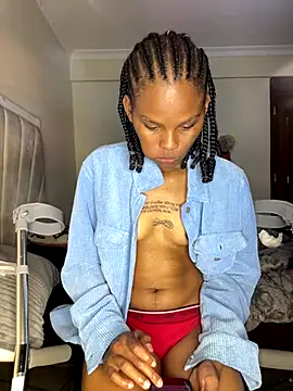 monic421 online show from 11/12/25, 06:41