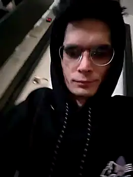 Migaruo online show from 04/07/26, 08:09