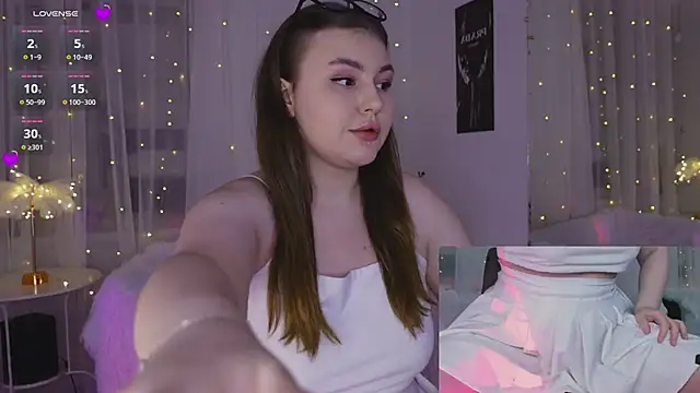 Mia  Peach online show from 01/08/25, 07:45