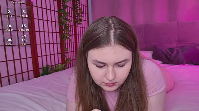 Mia  Peach online show from 02/20/25, 06:17