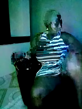 Snapshot of laviedavi chatting on 02/25/26, 03:54 laviedavi online show from 02/25/26, 03:54