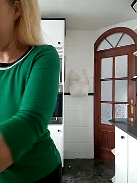 Snapshot of lamorbosa37 chatting on 12/13/24, 12:50 lamorbosa37 online show from 12/13/24, 12:50