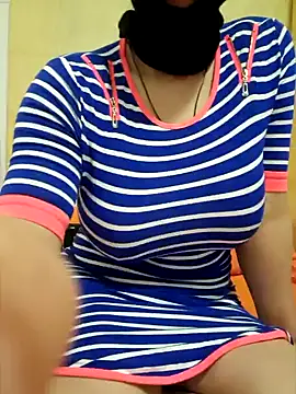 Snapshot of lamorbosa37 chatting on 01/19/25, 02:17 lamorbosa37 online show from 01/19/25, 02:17