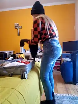 Snapshot of lamorbosa37 chatting on 01/23/25, 08:57 lamorbosa37 online show from 01/23/25, 08:57