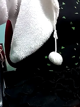 Tuo8702 online show from 03/17/25, 06:11