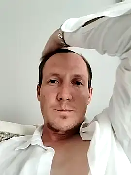 Snapshot of TheSouthernKing chatting on 12/28/24, 12:03 TheSouthernKing online show from 12/28/24, 12:03