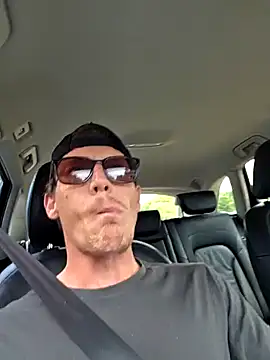 Snapshot of TheSouthernKing chatting on 10/11/25, 09:41 TheSouthernKing online show from 10/11/25, 09:41