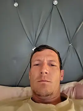 Snapshot of TheSouthernKing chatting on 12/04/25, 04:22 TheSouthernKing online show from 12/04/25, 04:22