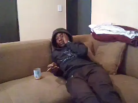 Snapshot of SmallGoodNutts chatting on 02/05/25, 07:29 SmallGoodNutts online show from 02/05/25, 07:29